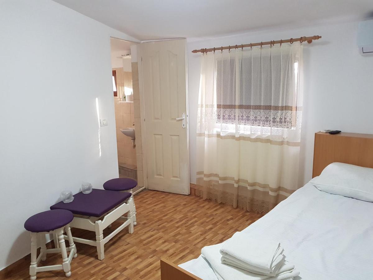 Casa Duminica Appartement Două Mai Buitenkant foto